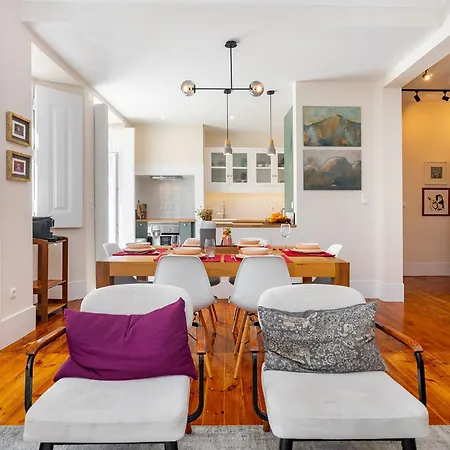 Apartment Lisbon Design Flat, Luxury, 7 People, Pool & Garden Lisbon