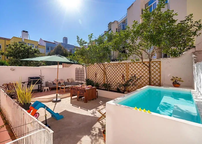 Design Flat, Luxury, 7 People, Pool Garden * Лиссабон